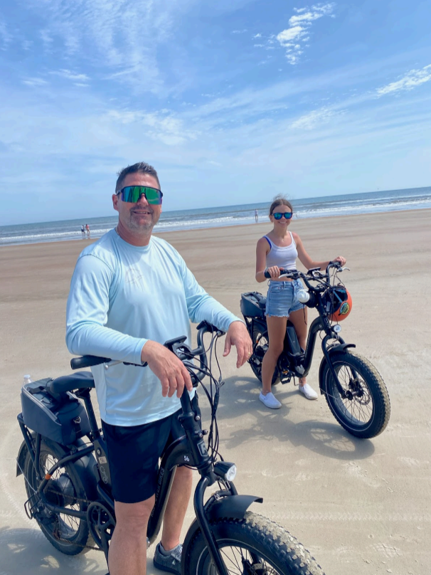 Father & Daughter 2023 Taylor Family